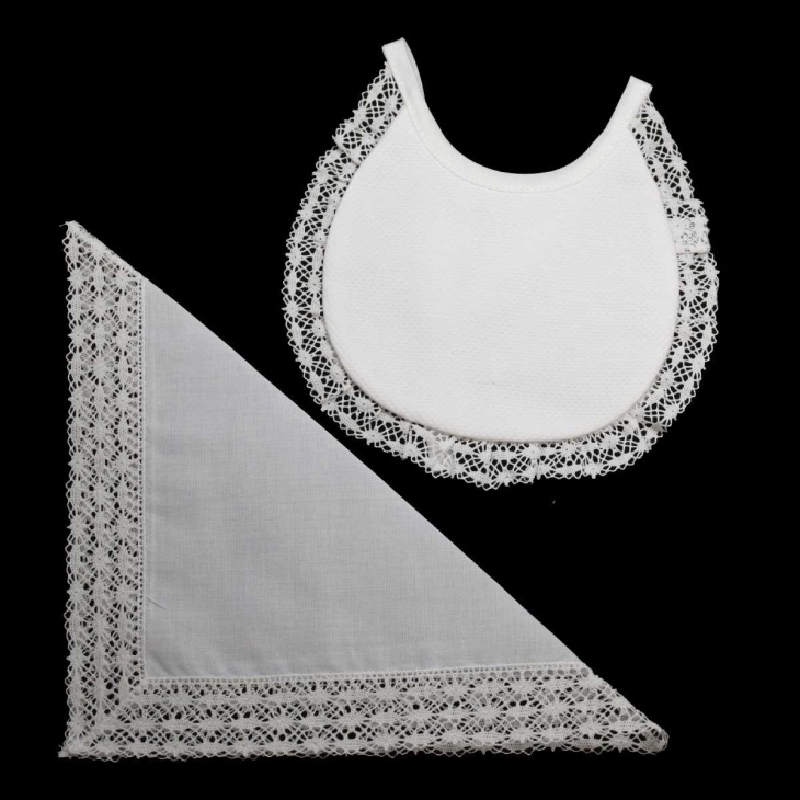 Bib and lace handkerchief | Haberdashery Online Pontejos