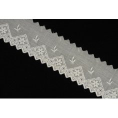 179 embroidered strip | Haberdashery Online Pontejos
